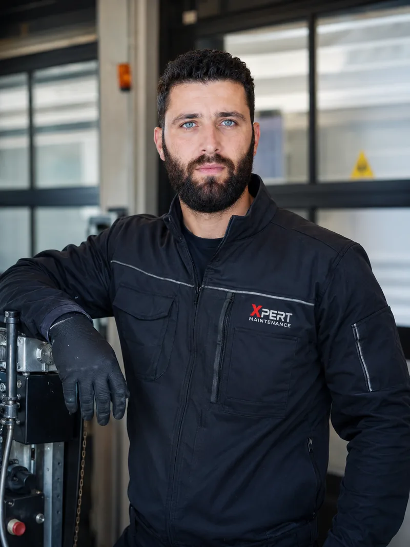 Alaya, Expert portails & motorisation chez Xpert Maintenance