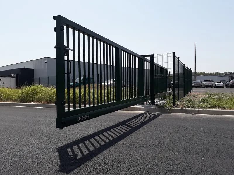 Portail autoportant sur mesure