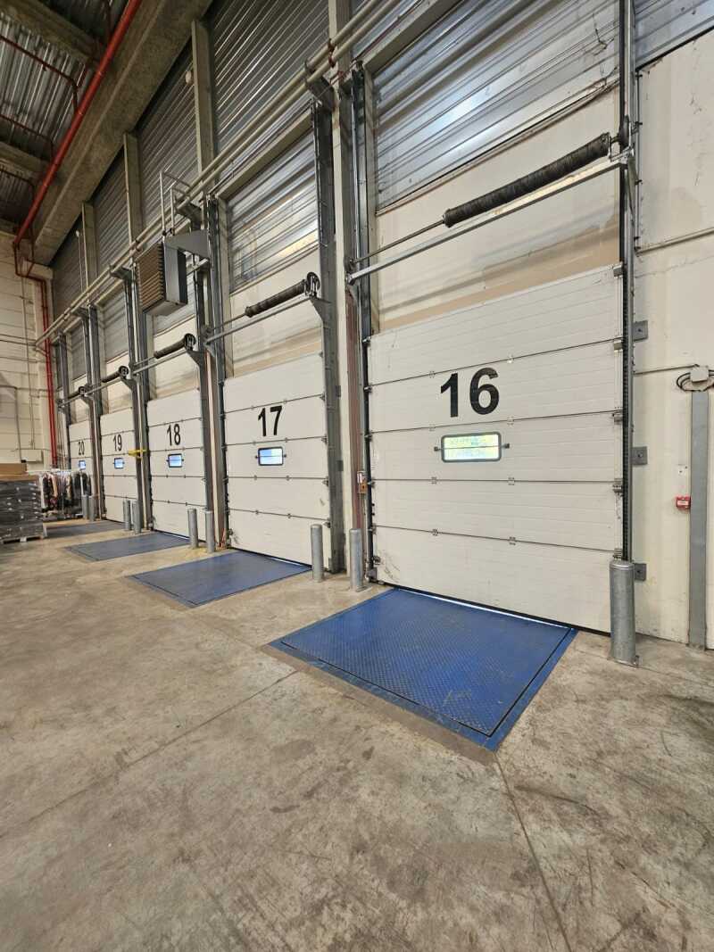 WhatsApp Image 2025-10-02 at 17.38.24