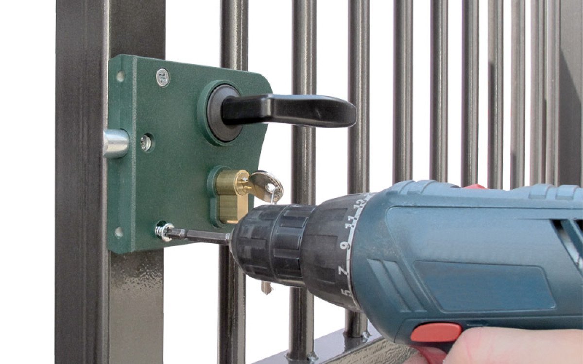 remplacer-serrure-portail