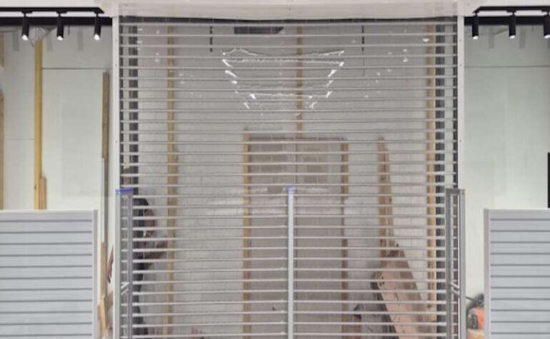 Rideaux Métalliques transparent - Xpert Maintenace