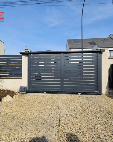 Portail coulissant residentiel - Xpert Maintenance