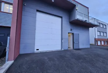 Porte Sectionnelle Industrielle à Paris – Installation, Maintenance et Dépannage855