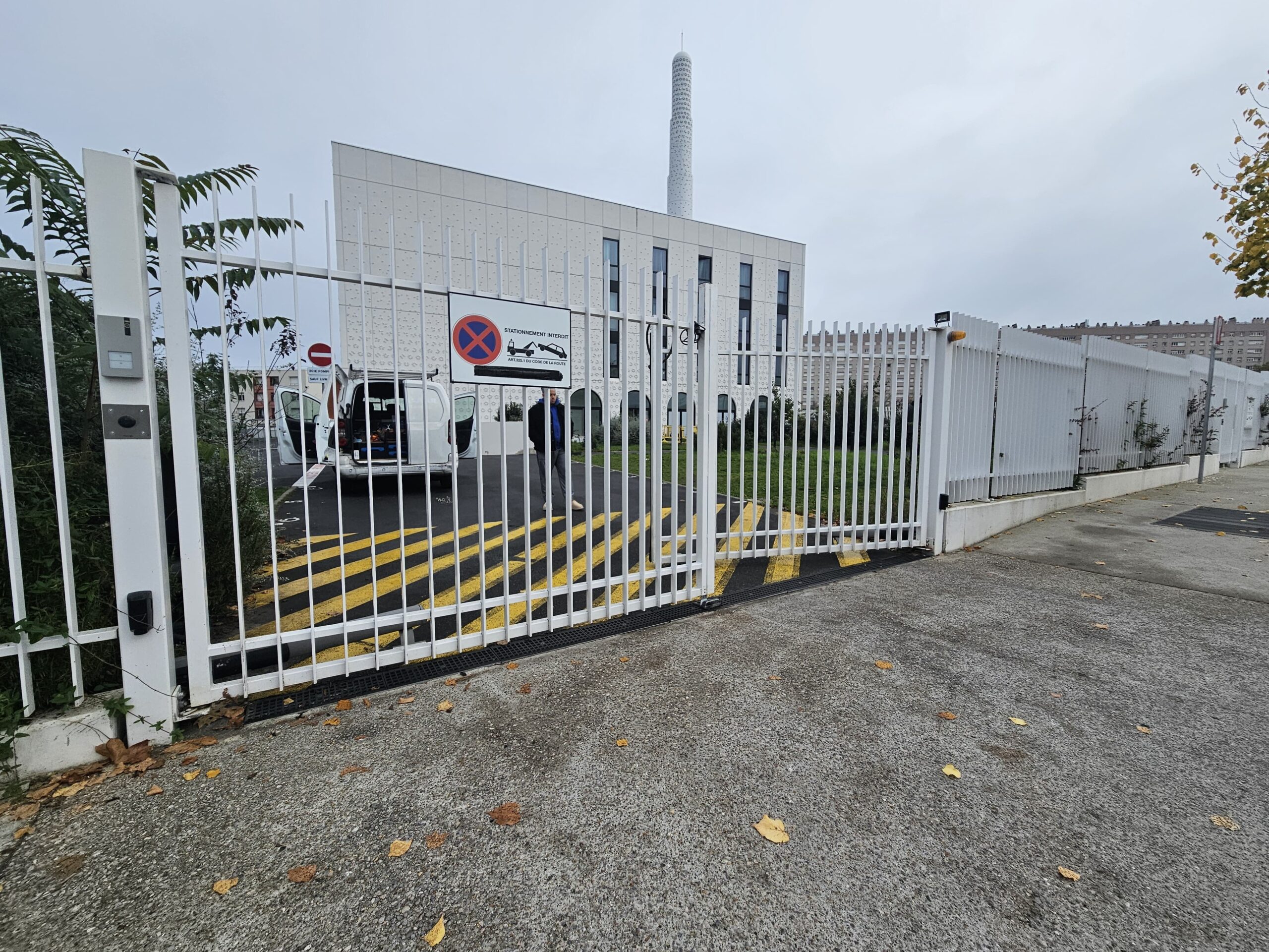 Fabrication Française | Made In France | Portail Alu Battant