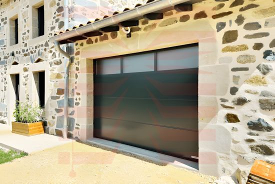 installateur porte sectionnelle résidence - Xpert Maintenance