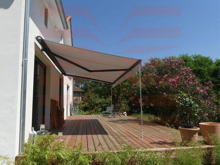 Installation Sur Mesure Store Banne Résidentiel - Xpert Maintenance