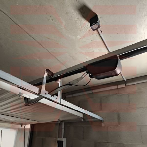 Maintenance et dépannage de porte de garage basculante - Xpert Maintenance1