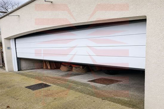 Maintenance et dépannage de porte de garage sectionnelle