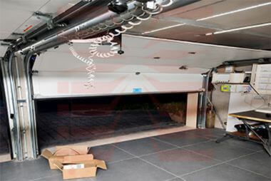 Panne de porte de garage sectionnelle - Xpert Maintenance