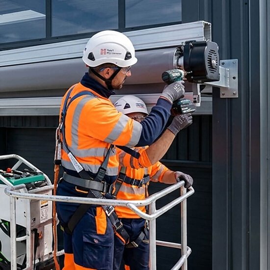 Installation et personnalisation de store banne - Xpert Maintenance